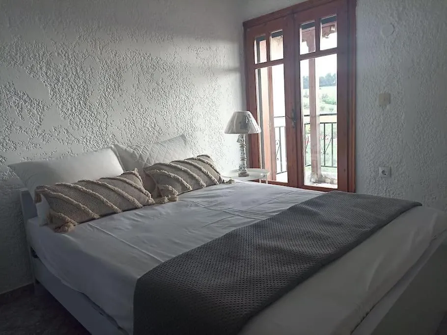 Cozy House Apartment Tagarades